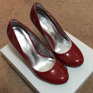 Jessica Simpson almond toe pumps